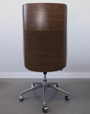 Кресло из натуральной кожи, каркас дерево арт. FX-BC06 - купить в Сочи. Цена 34 820.52 руб.